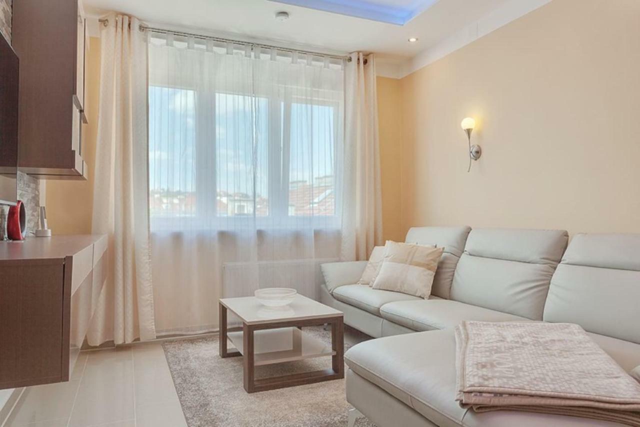 Apartment Felix Zagreb Buitenkant foto